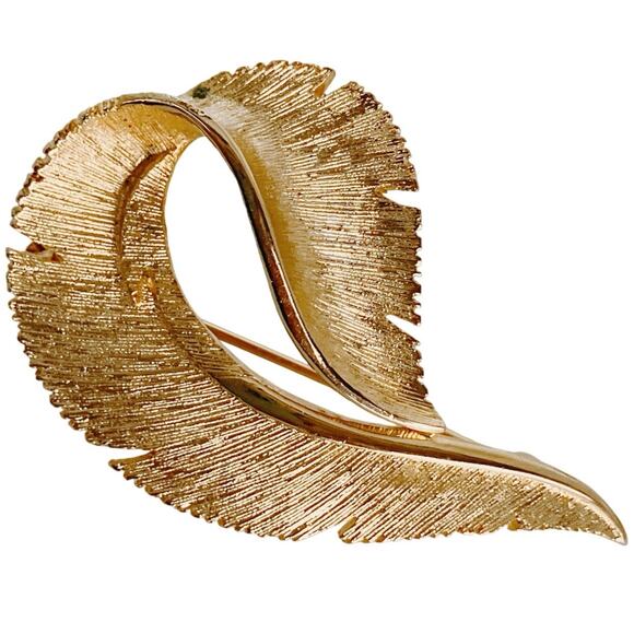VTG Signed Sarah Coventry Gold Tone Leaf Brooch Mid Century 1960s Sculptural Pin - Picture 4 of 11
